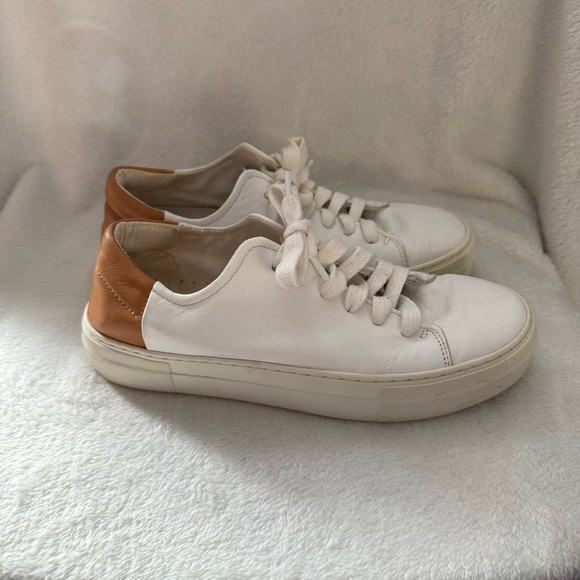 Able Shoes - ABLE Shoes women’s Size 9 White and Tan Women's Sneakers Walking‎ Lace Up